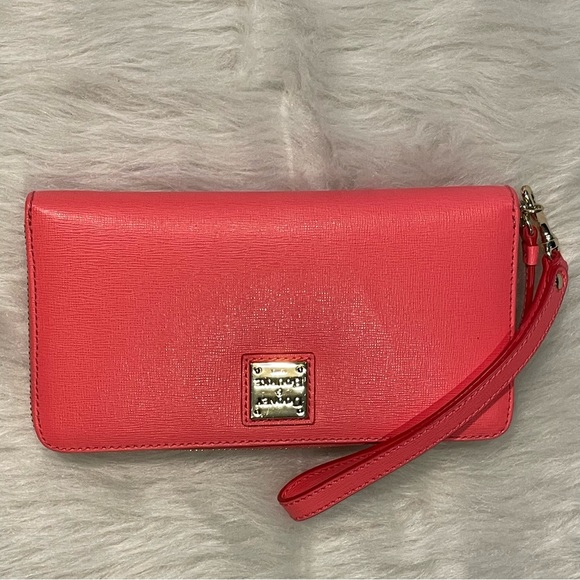 Dooney & Bourke 2 pc Saffiano Hobo & Wristlet - Picture 11 of 14